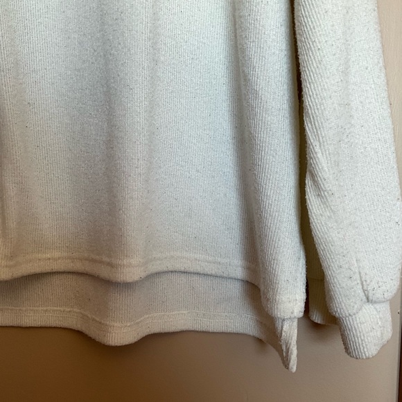 Romi story | Cream/White Mock Neck Sweater | Size XL - Picture 3 of 6